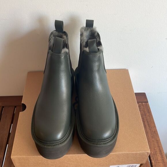 UGG Neumel Platform Chelsea Boots Forest Night Women Size 9 - Picture 6 of 15